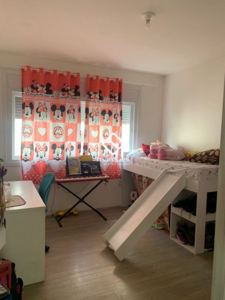 Casa com 5 quartos, 3 banheiros e 316m² à venda no bairro São Gonçalo, Pelotas