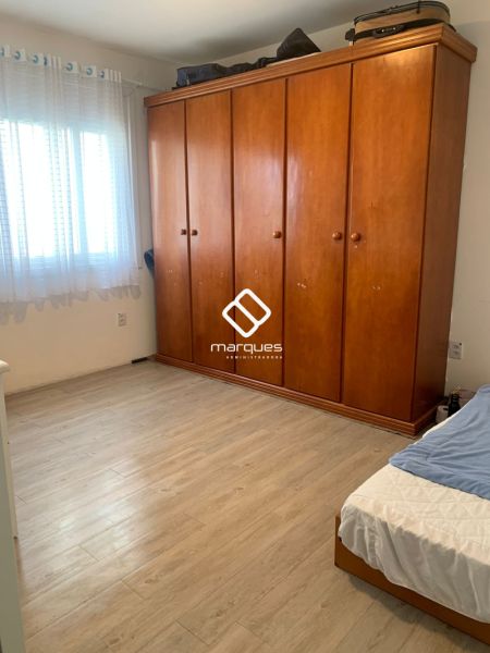 Casa com 5 quartos, 3 banheiros e 316m² à venda no bairro São Gonçalo, Pelotas