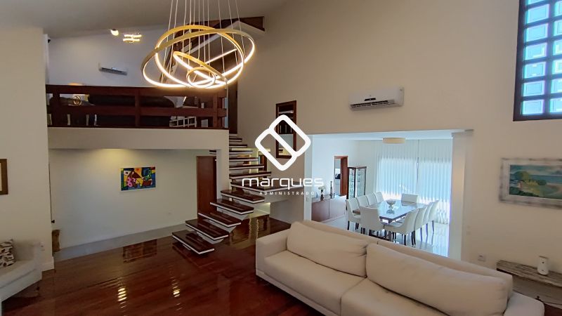 Casa com 3 quartos, 2 banheiros e 305m² à venda no bairro Três Vendas, Pelotas