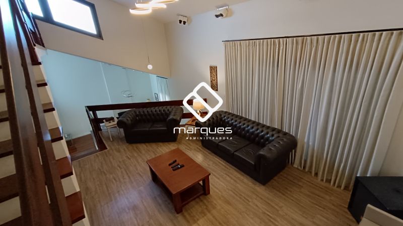 Casa com 3 quartos, 2 banheiros e 305m² à venda no bairro Três Vendas, Pelotas