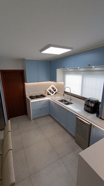 Casa com 3 quartos, 2 banheiros e 305m² à venda no bairro Três Vendas, Pelotas