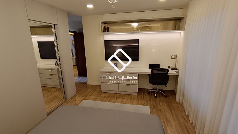 Casa com 3 quartos, 2 banheiros e 305m² à venda no bairro Três Vendas, Pelotas