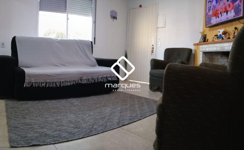 Casa com 3 quartos, 3 banheiros e 180m² à venda no bairro Areal, Pelotas