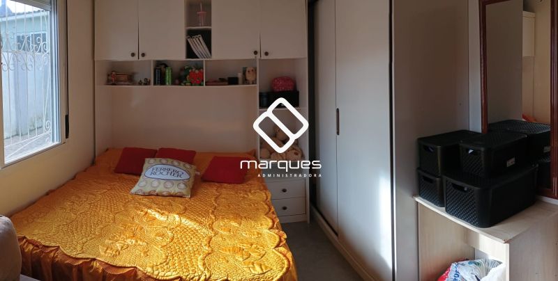 Casa com 3 quartos, 3 banheiros e 180m² à venda no bairro Areal, Pelotas