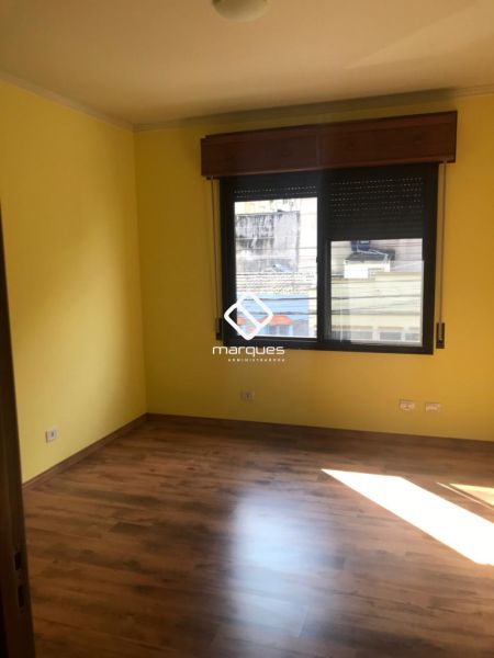 Apartamento com 3 quartos, 2 banheiros e 330m² à venda no bairro Centro, Pelotas