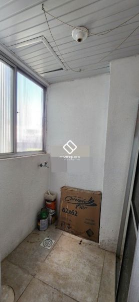 Apartamento com 2 quartos, 1 banheiro e 60m² à venda no bairro Três Vendas, Pelotas