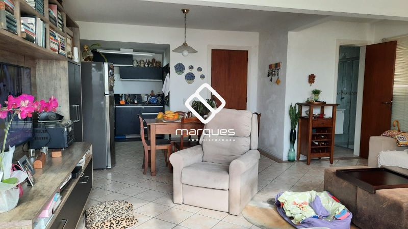 Cobertura com 3 quartos, 3 banheiros e 250m² à venda no bairro Centro, Pelotas