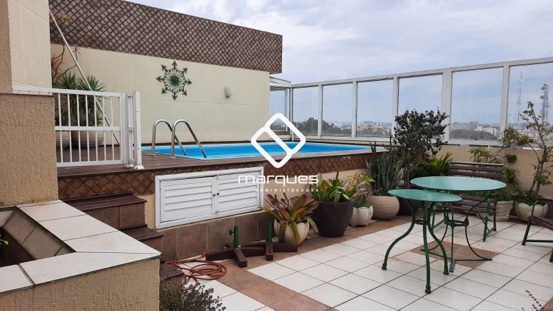 Cobertura com 3 quartos, 3 banheiros e 250m² à venda no bairro Centro, Pelotas