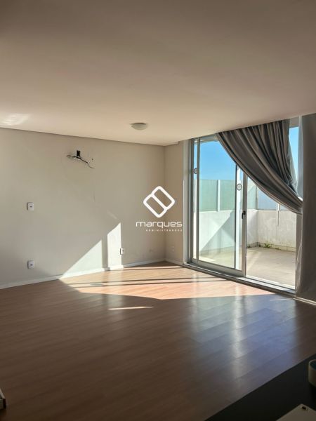 Apartamento com 1 quarto, 1 banheiro e 62m² à venda no bairro Centro, Pelotas