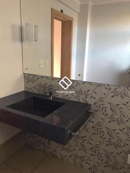 Apartamento com 3 quartos, 2 banheiros e 150m² à venda no bairro Centro, Pelotas