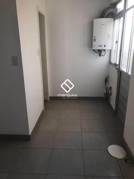 Apartamento com 3 quartos, 2 banheiros e 150m² à venda no bairro Centro, Pelotas