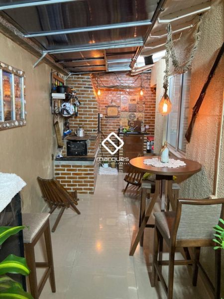 Casa com 2 quartos, 1 banheiro e 57m² à venda no bairro Fragata, Pelotas