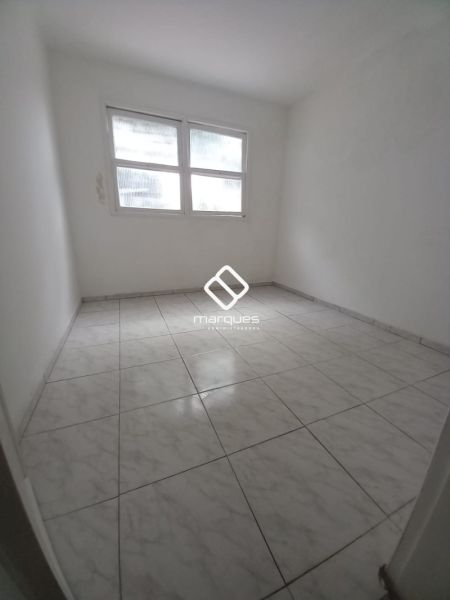 Apartamento com 3 quartos, 1 banheiro e 96m² à venda no bairro Areal, Pelotas