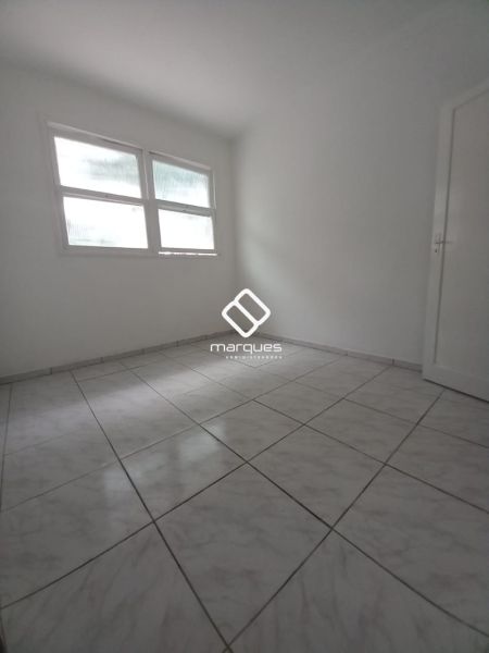 Apartamento com 3 quartos, 1 banheiro e 96m² à venda no bairro Areal, Pelotas