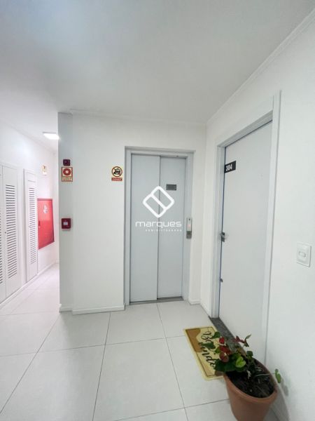 Apartamento com 2 quartos, 1 banheiro e 50m² à venda no bairro São Gonçalo, Pelotas
