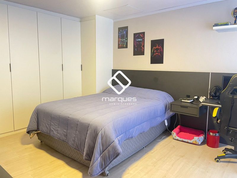 Casa com 3 quartos, 2 banheiros e 193m² à venda no bairro Três Vendas, Pelotas
