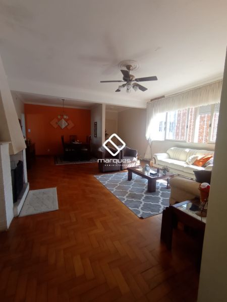 Apartamento com 3 quartos, 3 banheiros e 240m² à venda no bairro Centro, Pelotas