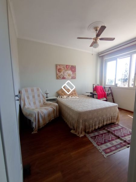 Apartamento com 3 quartos, 3 banheiros e 240m² à venda no bairro Centro, Pelotas