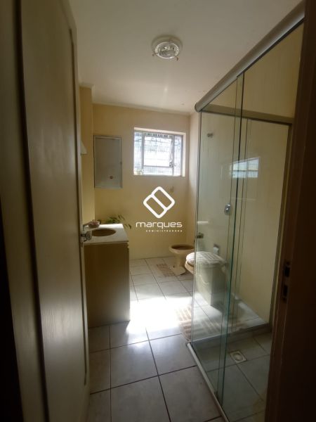 Apartamento com 3 quartos, 3 banheiros e 240m² à venda no bairro Centro, Pelotas