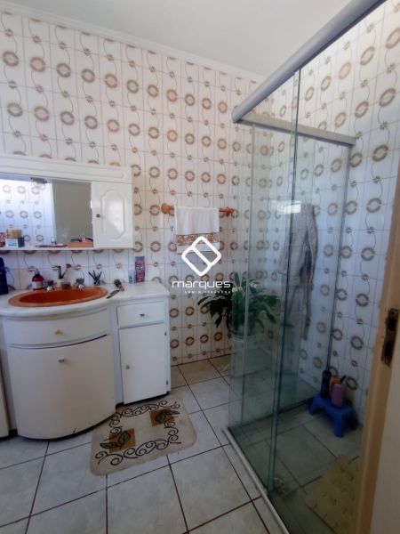 Apartamento com 3 quartos, 3 banheiros e 240m² à venda no bairro Centro, Pelotas