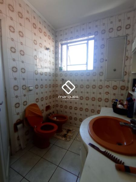 Apartamento com 3 quartos, 3 banheiros e 240m² à venda no bairro Centro, Pelotas