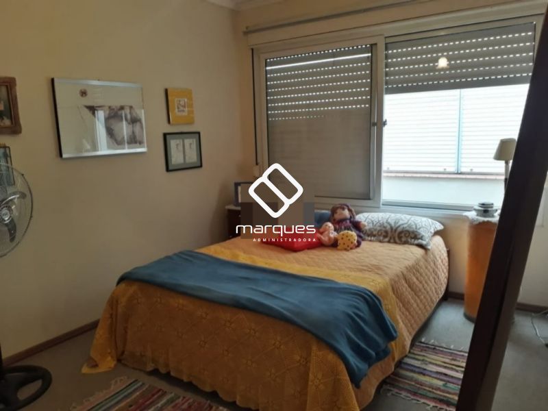 Apartamento com 3 quartos, 2 banheiros e 157m² à venda no bairro Centro, Pelotas