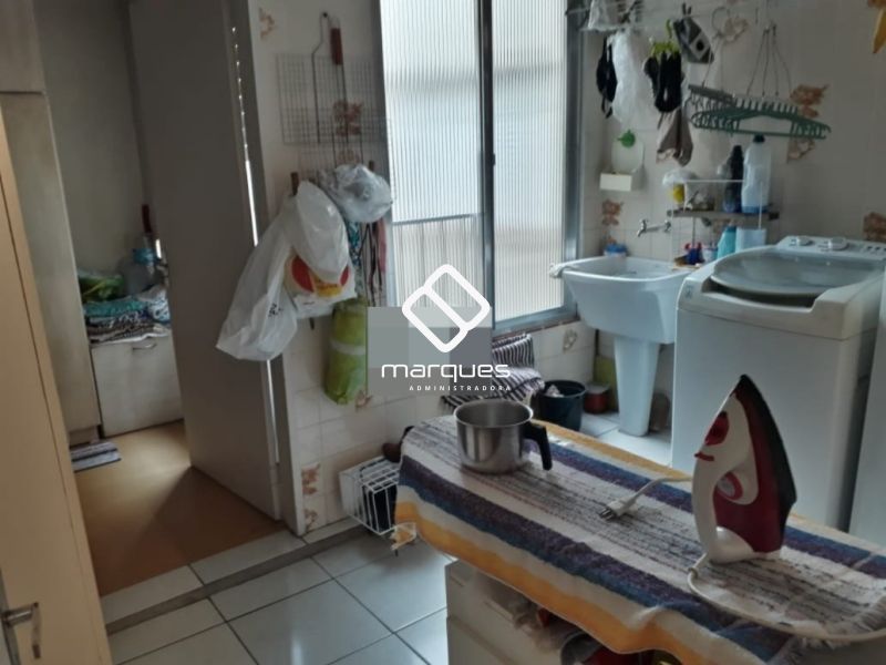 Apartamento com 3 quartos, 2 banheiros e 157m² à venda no bairro Centro, Pelotas