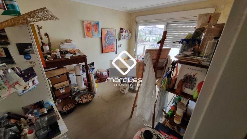 Apartamento com 3 quartos, 2 banheiros e 157m² à venda no bairro Centro, Pelotas