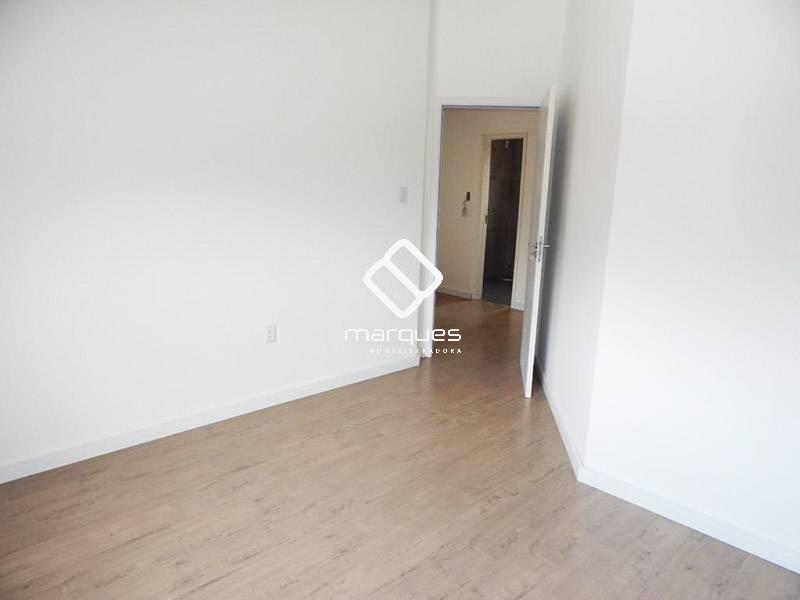 Casa com 3 quartos, 2 banheiros e 100m² à venda no bairro Recanto de Portugal, Pelotas