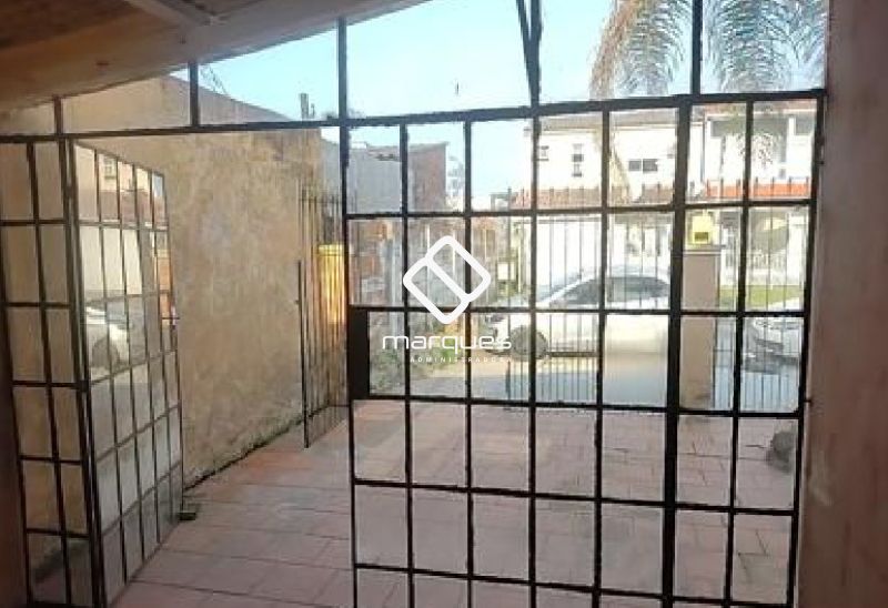 Casa com 2 quartos, 2 banheiros e 125m² à venda no bairro Areal, Pelotas