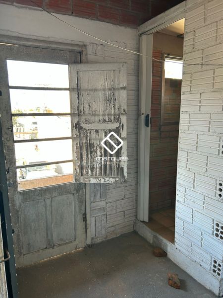 Casa com 2 quartos, 2 banheiros e 125m² à venda no bairro Areal, Pelotas