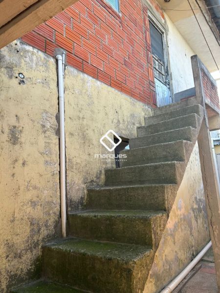 Casa com 2 quartos, 2 banheiros e 125m² à venda no bairro Areal, Pelotas