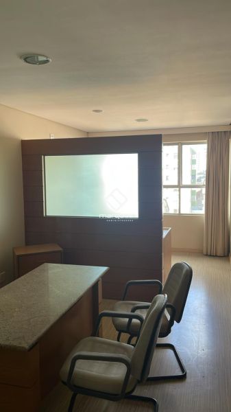 Sala com 1 quarto, 1 banheiro e 70m² à venda no bairro Centro, Pelotas