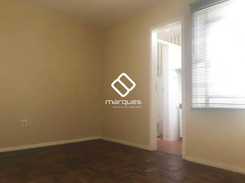 Sala com 1 banheiro e 19m² à venda no bairro Centro, Pelotas