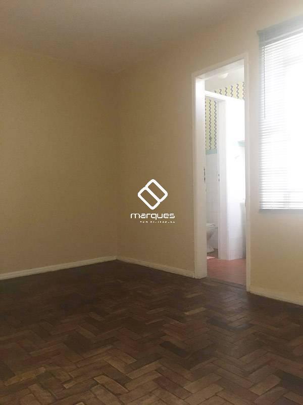 Sala com 1 banheiro e 19m² à venda no bairro Centro, Pelotas
