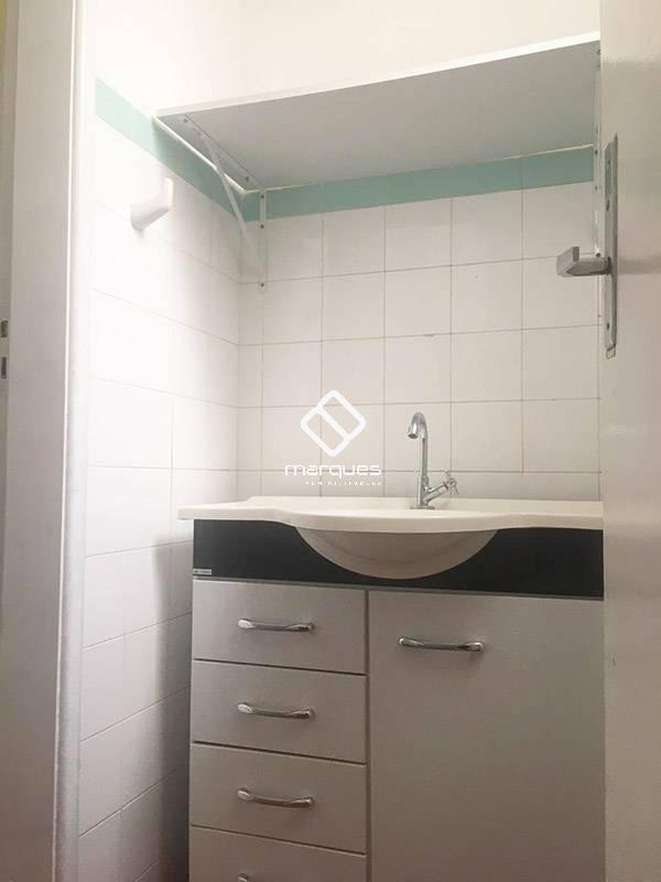 Sala com 1 banheiro e 19m² à venda no bairro Centro, Pelotas
