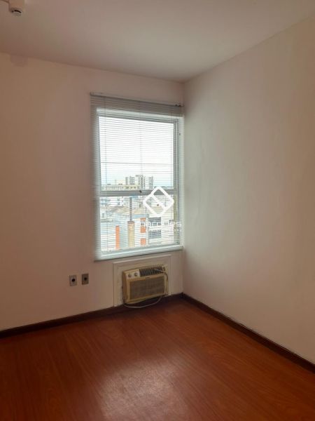 Sala com 1 quarto, 1 banheiro e 51m² à venda no bairro Centro, Pelotas