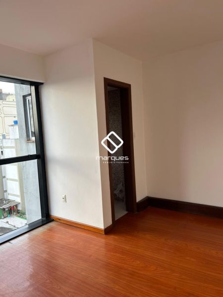 Sala com 1 quarto, 1 banheiro e 51m² à venda no bairro Centro, Pelotas