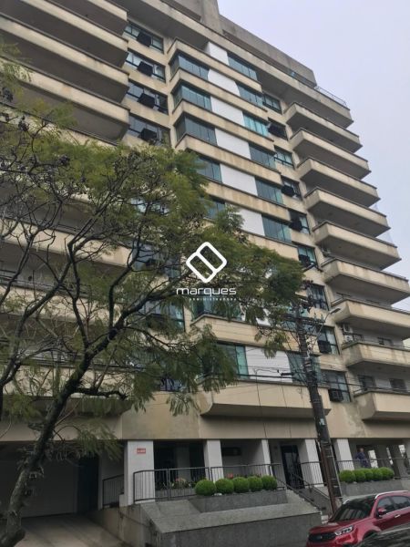 Apartamento com 3 quartos, 2 banheiros e 147m² à venda no bairro Centro, Pelotas