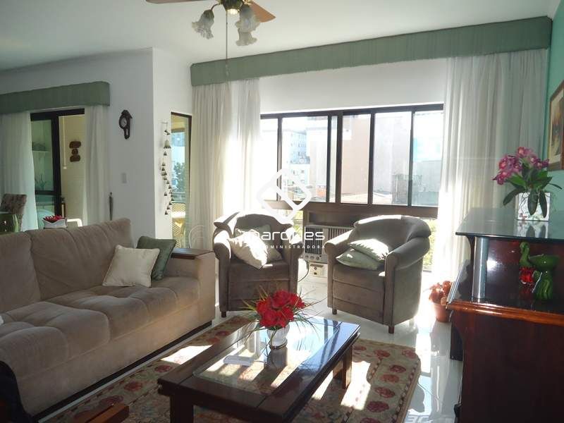 Apartamento com 3 quartos, 2 banheiros e 147m² à venda no bairro Centro, Pelotas