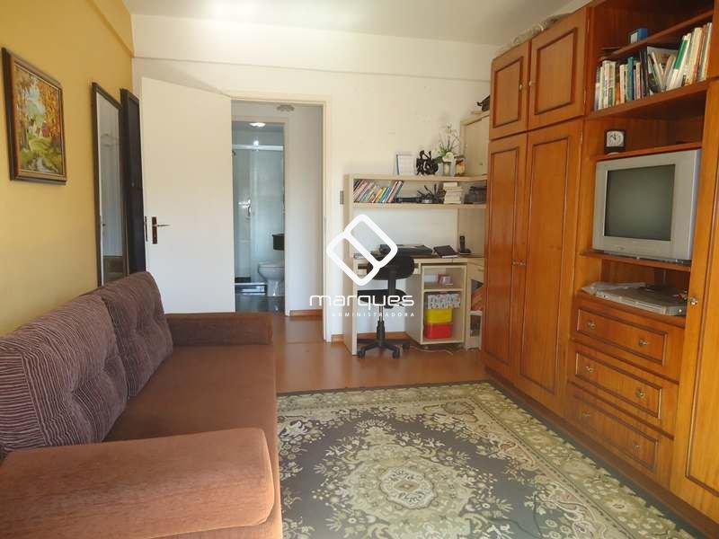 Apartamento com 3 quartos, 2 banheiros e 147m² à venda no bairro Centro, Pelotas