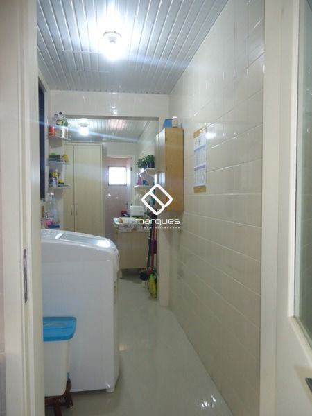 Apartamento com 3 quartos, 2 banheiros e 147m² à venda no bairro Centro, Pelotas