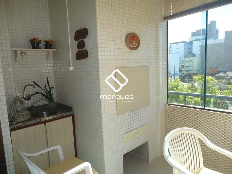Apartamento com 3 quartos, 2 banheiros e 147m² à venda no bairro Centro, Pelotas