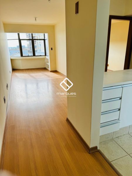 Apartamento com 1 quarto, 1 banheiro e 55m² à venda no bairro Centro, Pelotas