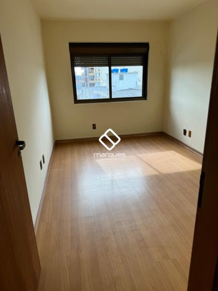 Apartamento com 1 quarto, 1 banheiro e 55m² à venda no bairro Centro, Pelotas