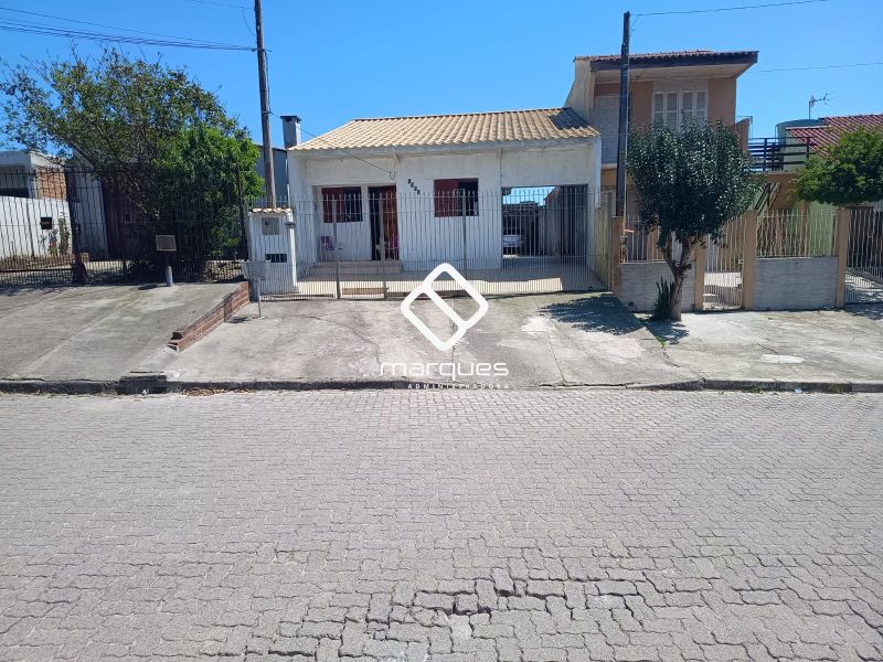 Casa com 2 quartos, 2 banheiros e 100m² à venda no bairro Fragata, Pelotas