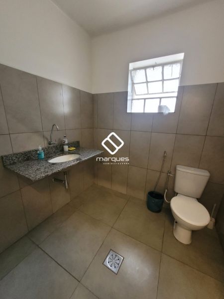 Sala com 20m² à venda no bairro Centro, Pelotas