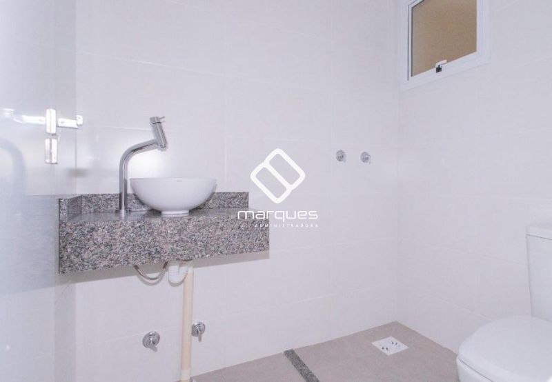 Apartamento com 2 quartos, 1 banheiro e 50m² à venda no bairro São Gonçalo, Pelotas