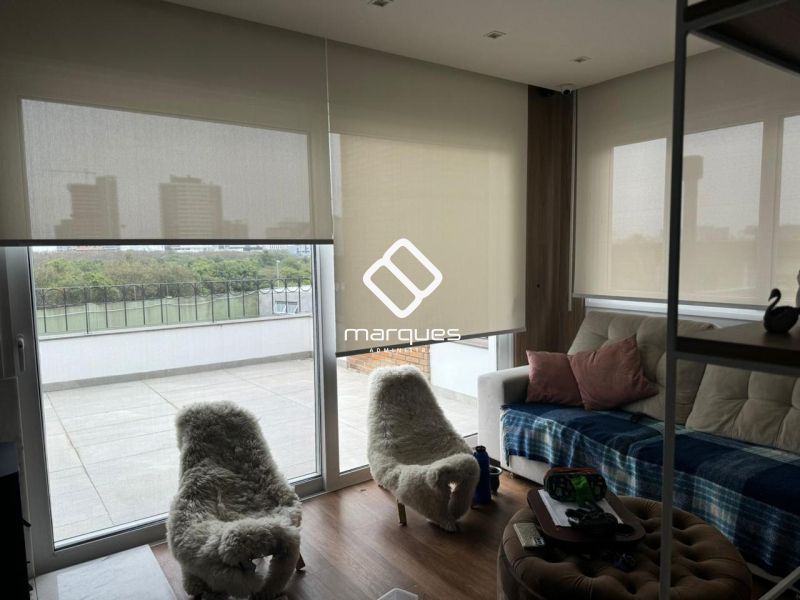 Casa com 4 quartos, 2 banheiros e 296m² à venda no bairro São Gonçalo, Pelotas