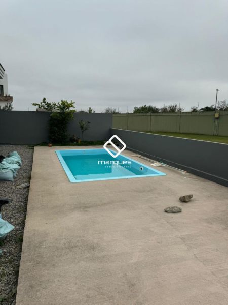 Casa com 4 quartos, 2 banheiros e 296m² à venda no bairro São Gonçalo, Pelotas